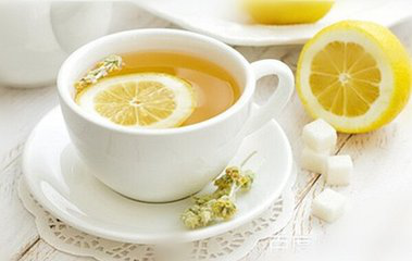 柠檬水和胃病